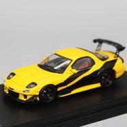 DIE CAST 1:64 – Master – Mazda RX-7 (Yellow – lines) image