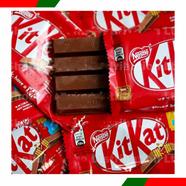Indian Kitkat 4 Fingers image