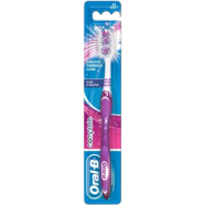 Oral-B complete Clean and Sensitive Toothbrush image
