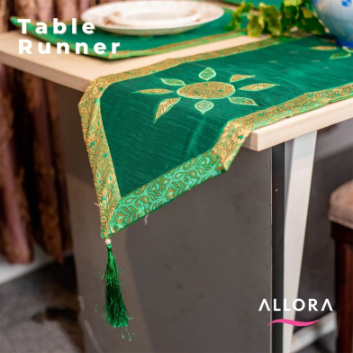 ALLORA Table Runner image
