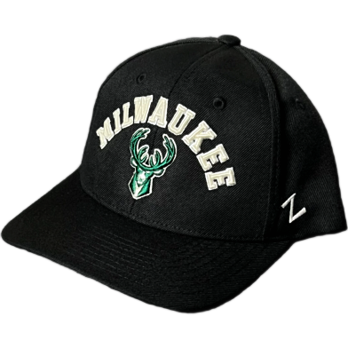 Capon Milwaukee Bucks Black Logo Cap image