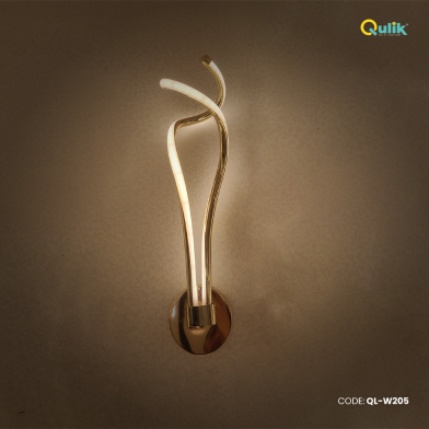 Qulik Modern Decorative Oscar Shaped Wall Light image