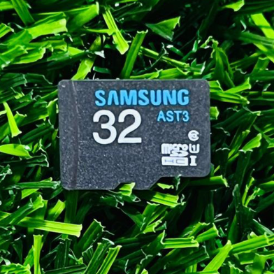 Samsung 32GB MicroSD Card image