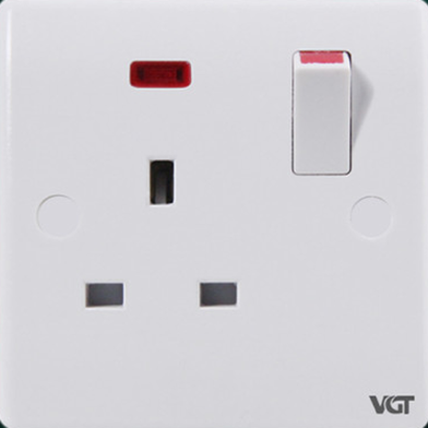 VGTEC 3 Pin flat Socket With Switch (Classic Series) image