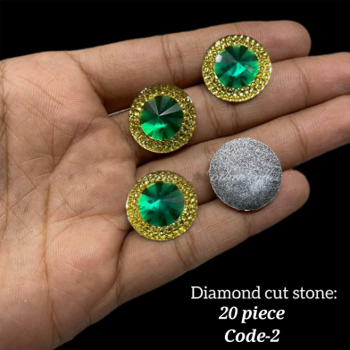 প্রিমিয়াম গোল্ডেন ফ্রেম রাউন্ড ক্রিস্টাল স্টোনস ফর জুয়েলরি image